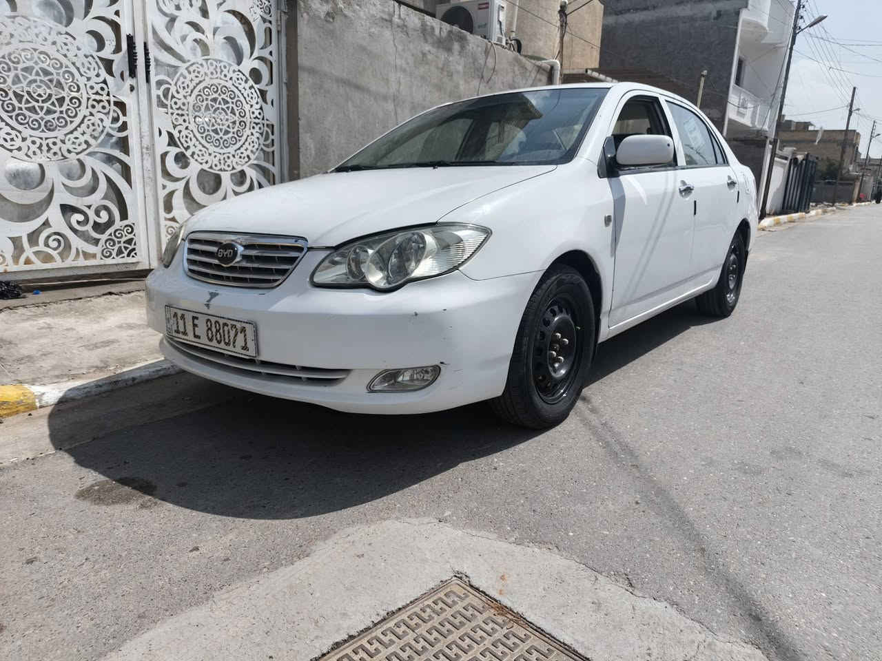 السلام عليكم
بي وأي دي  f3 2013 رقم بغداد كير أوتوماتيك مصبوغة حزام جماليه أثر جراد بدون ضربه تبريد ثلج تدفئة شغاله حداادية جديدة تايرات جدد سياره خير من الله دواخل نظيفه كلش فتحه سقف ( شاشه تاب) السعر 57 وبيها مجال مكاني بغداد

للاتصال ***********
