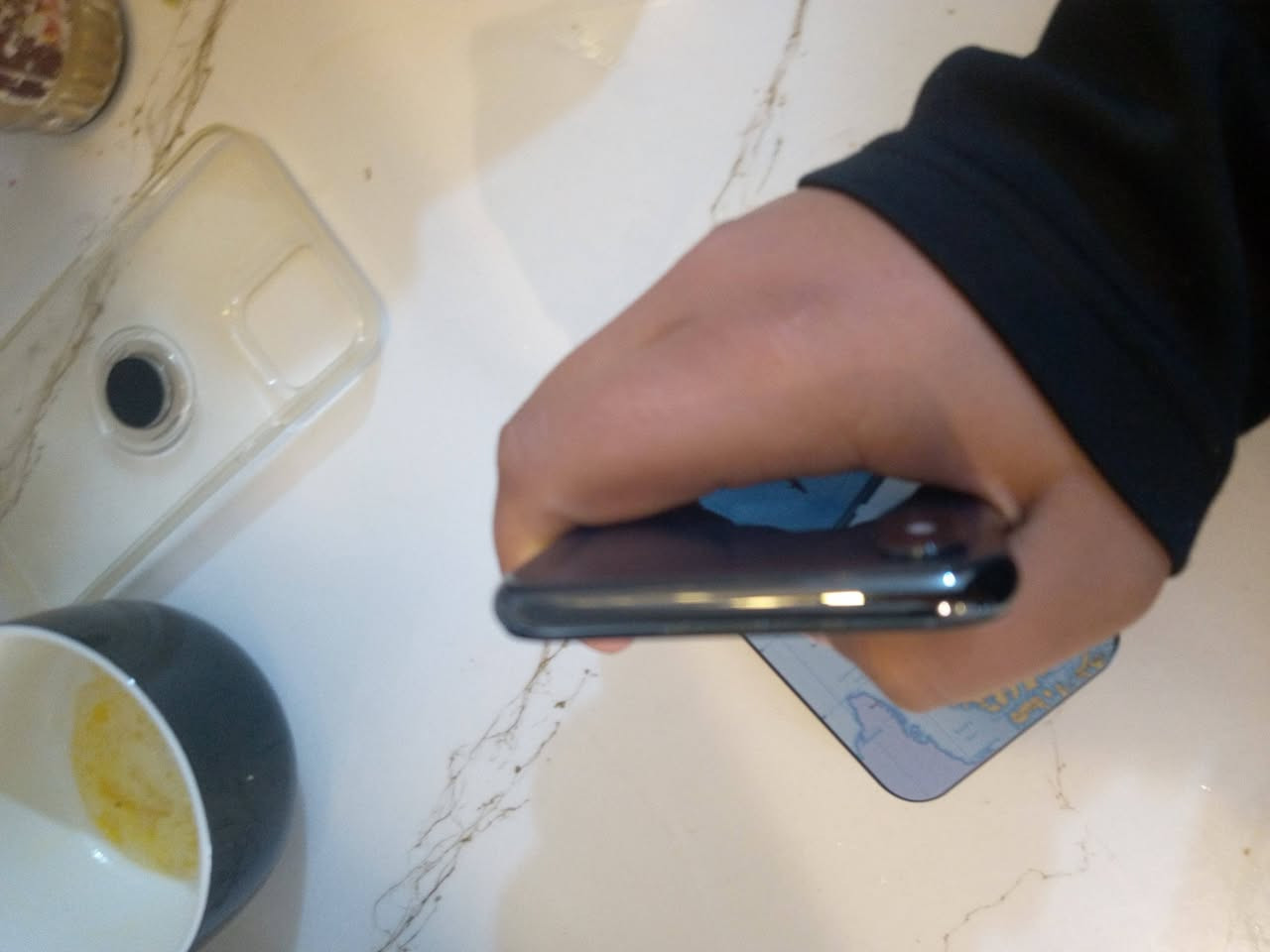 سلام عليكم ايفون اكس جهاز لوك مبدل شاشه و بطاريه اصليات ضاكره ٦٤  لوك الجهاز سعره ١٠٠ شراي اتصل ***********
