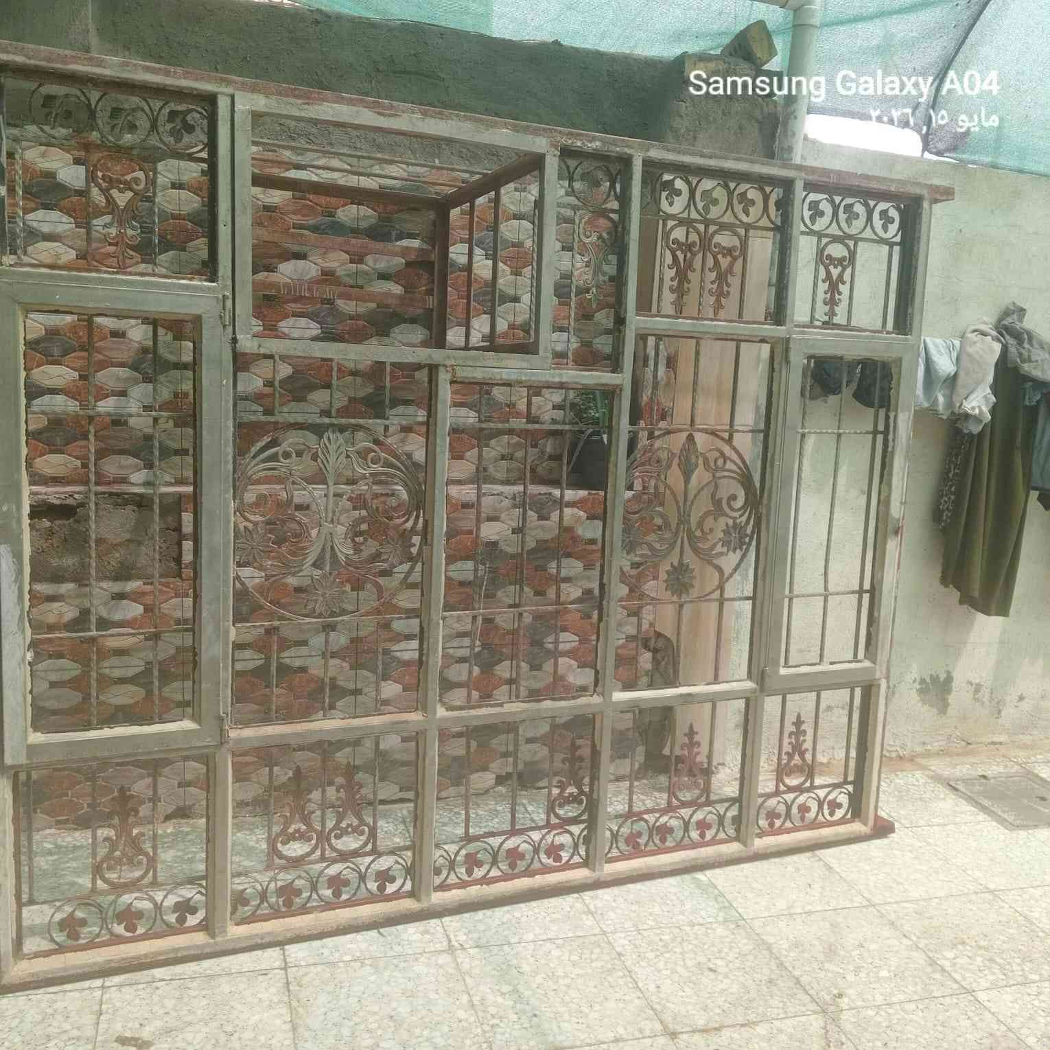 شباك وباب للبيع شراي اتصل *********** مكلف بنشر  مكان بغداد شهداء العبيدي
