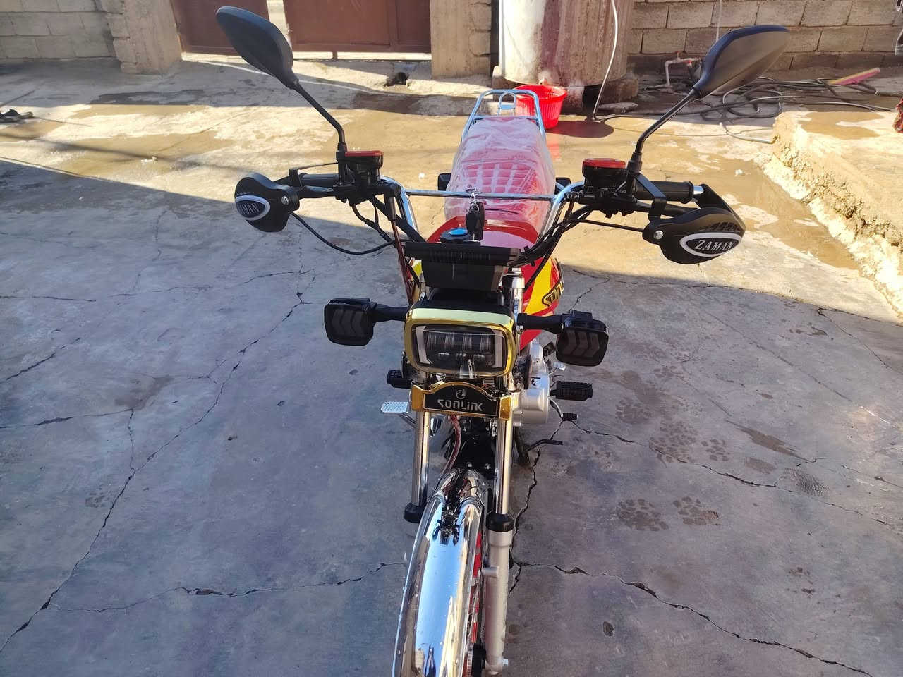 دراجه للبيع موديل 25محرك 200بعده صفر عله وضع الشركه الشراي يتصل السعر 825وبي مجال *********** مكاني الحويجه داخل
