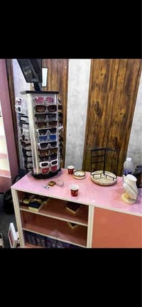 عارضات محل • استعمال أسبوع • البياع الشرطة الرابعة