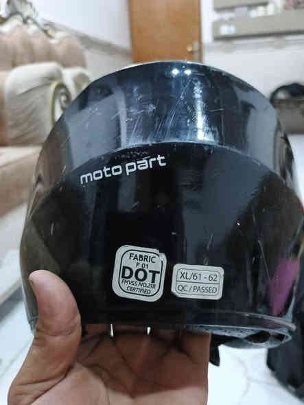 صندوك توصيل وخوذه وكماشه مال مبايل سعرهن 40 بي مجال. ***********
