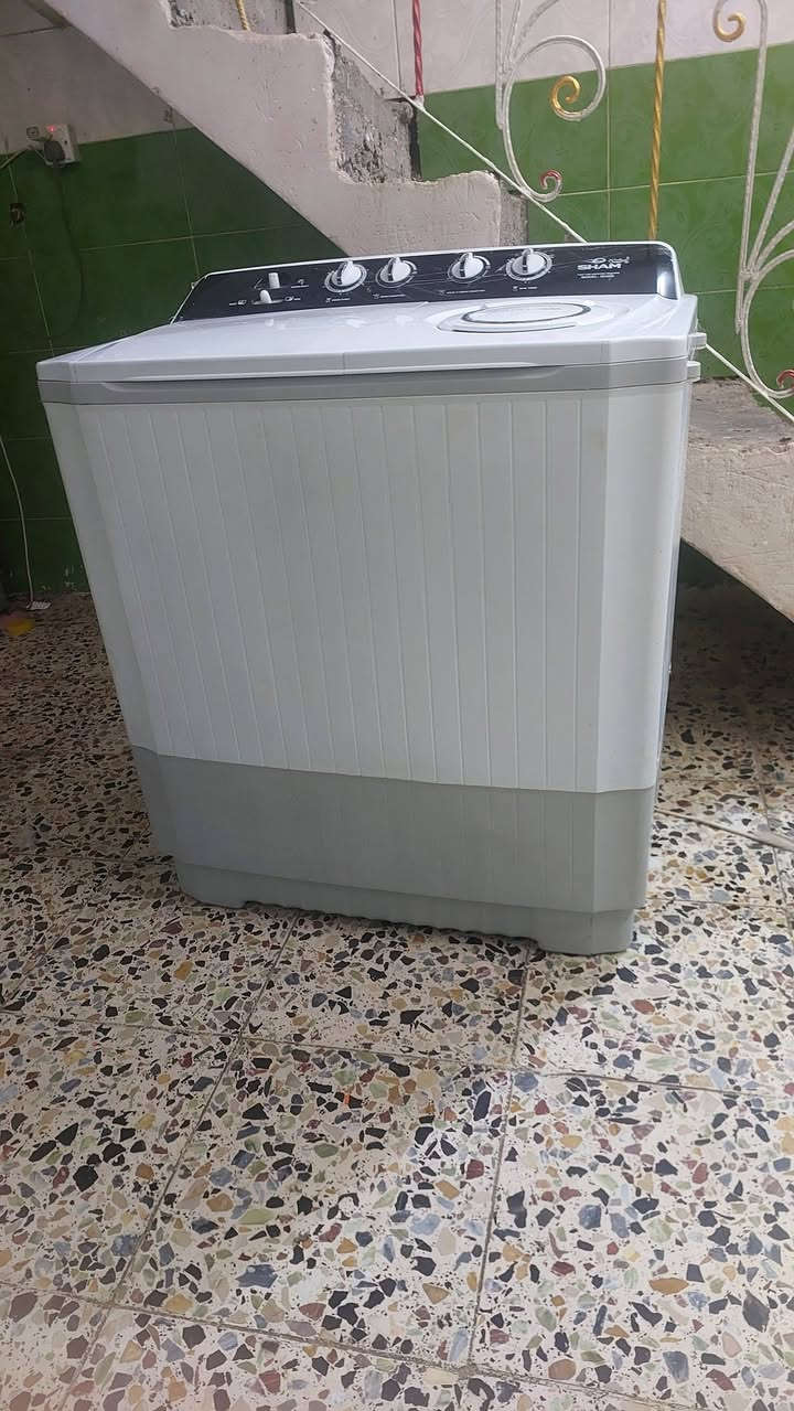 مبرده ام الخرطوم حجمه ٤٠ وغسالة جدد استخدام قليل بلادي شركه شرط  ***********
