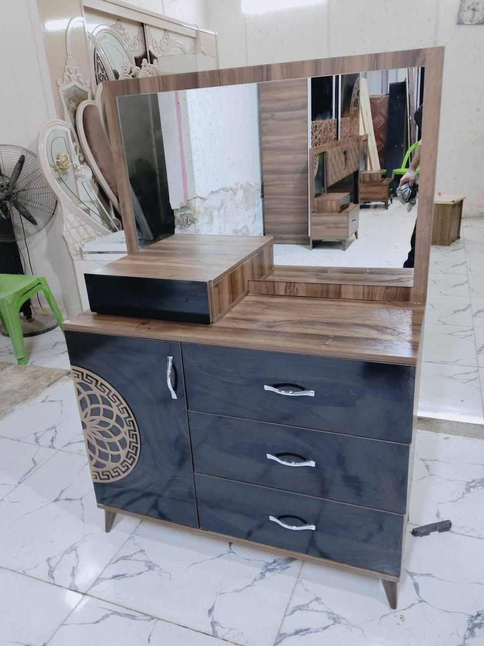 5 قطع فول نضافة  السعر 425 شد ونقل مجاني داخل بغداد حجز واتساب فقط ***********
