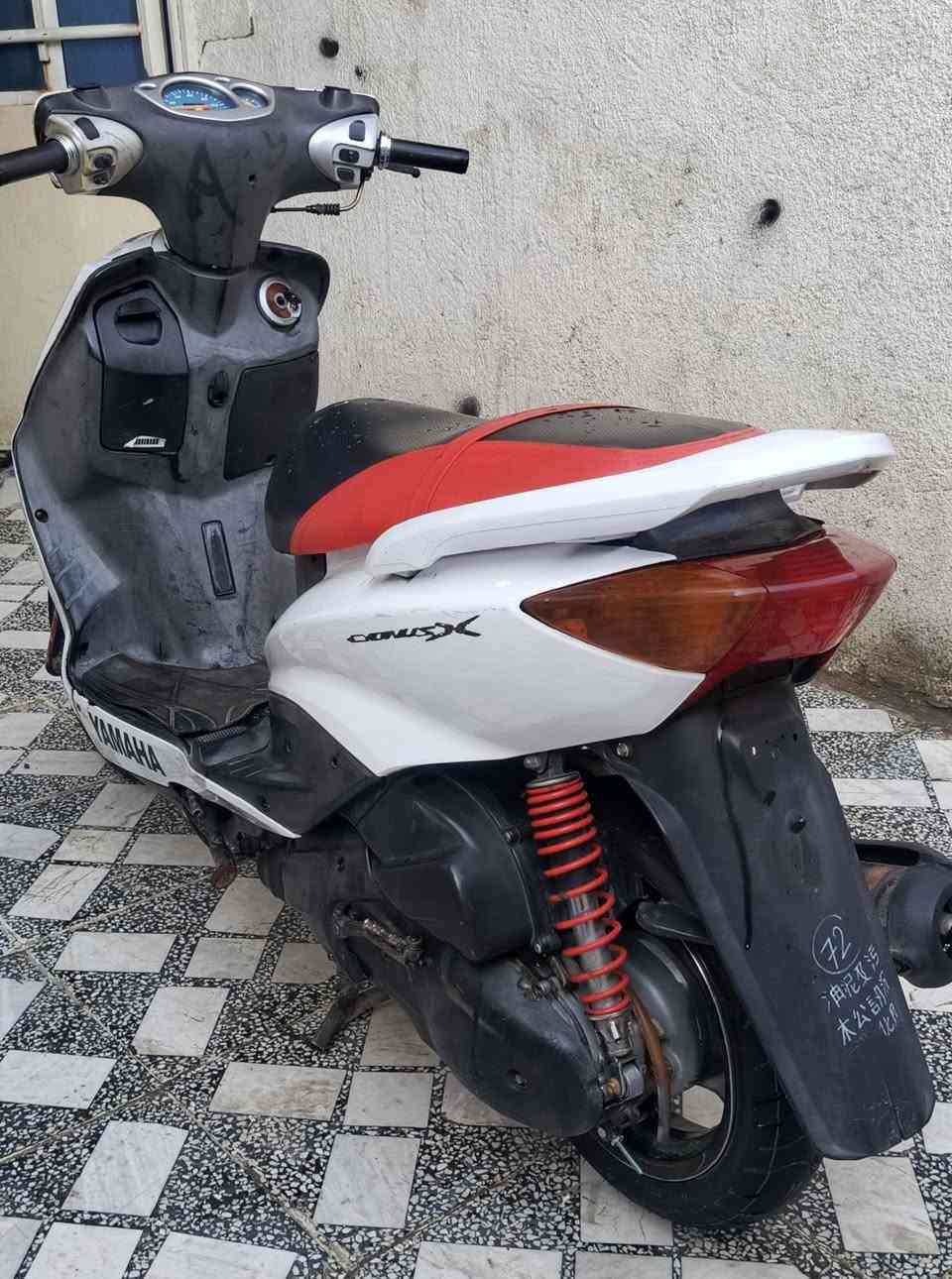 سلام عليكم اخوان سكنس ياباني مكفولة مكينه برغي  مامفتوح بيها دراجه جديده اوراق بيها شلعة ومعدل تخبل كهرباء كلها شغاله للايت زنون شاد الها دهن جديد ترايك مفتوح وين مايعجبك اطلع جيب فيتر وفحص سعر 550
العنوان بغداد مدينه الصدر رقم الهاتف ***********
