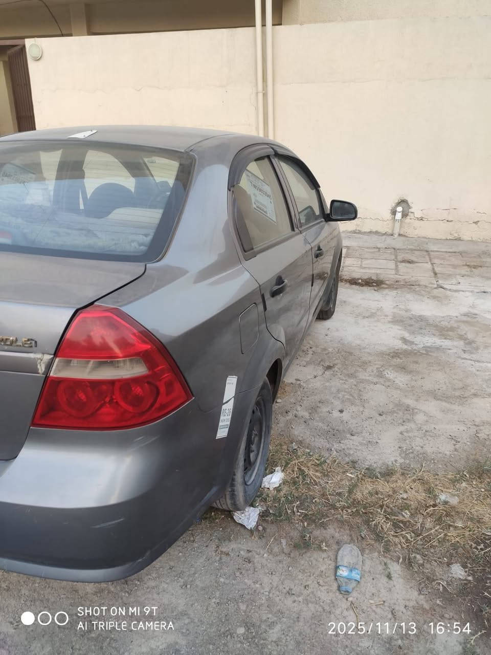 افيو موديل 2010 كير عادي محرك دبل كم شفت  لون فيراني رقم اربيل جديد بيها باب السائق والجاملغ صبغ بدون دواخل والسياره كلها شرط محرك جديد مال كصه
تبريد شرط 
بيها كوبون بانزين
سعرها 63 وبيها مجال
رقم الموبايل ***********
