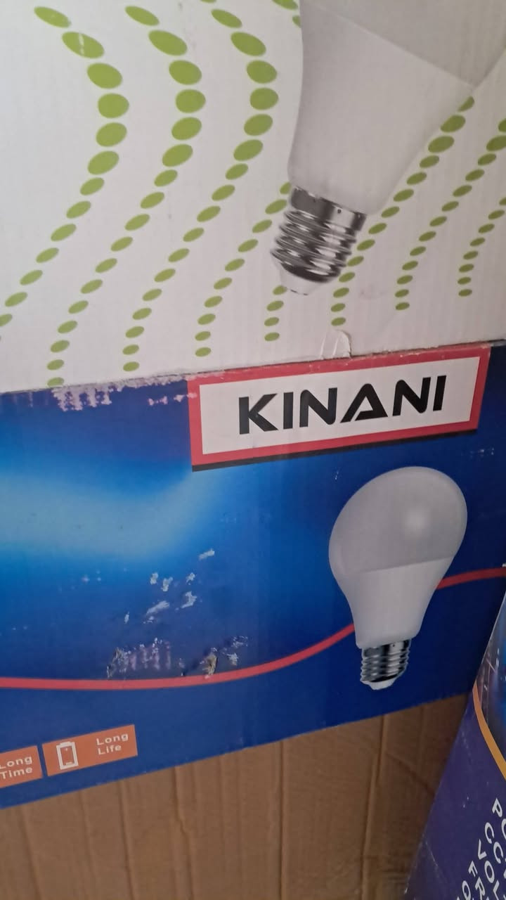 مواد انشائيه وكهربائيه للبيع
بسعر جمله 
جمله شلع قلع ابيع
ومفرد هم ابيع
سوق شيوخ  حي الشهداء ***********
