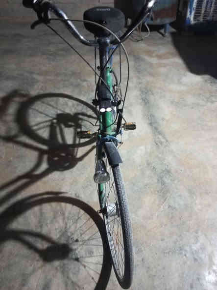 سلام عليكم بايسكل لبيع كير حساس***********
