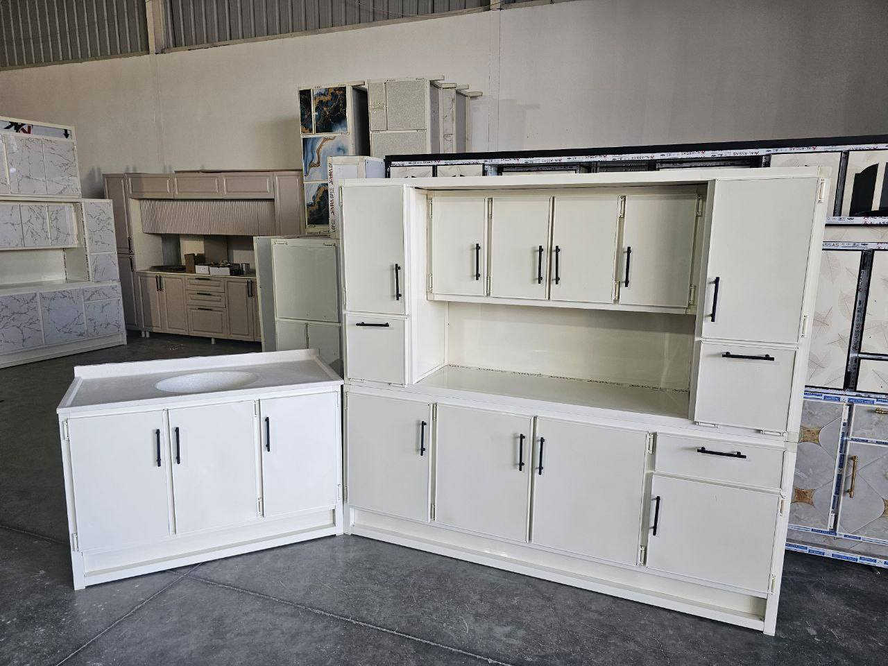 ما عليك بس  احجز والطلب يوصل لباب بيتك 🤗🌹🤗.

كاونتر مترين ارضي وملحق مع سنك متر و٢٠ مرمر . 

♥️♥️السعر 325/ الف♥️♥️


**إذا كنت صاحب هذا الإعلان وتريد حذفه لأي سبب، رجاءا أرسل رسالة إلى الدعم الفني**