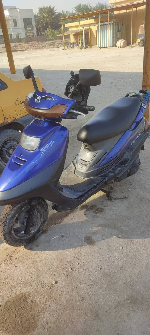 السلام عليكم دراجة فضائي شغاله سلف هندر نضيفه بيهه خيط تبخير بس شغاله وين ميعجبك شغل وطلع عارضهه ب 250 
راسل خاص او اتصال مكاني حي اور ***********
