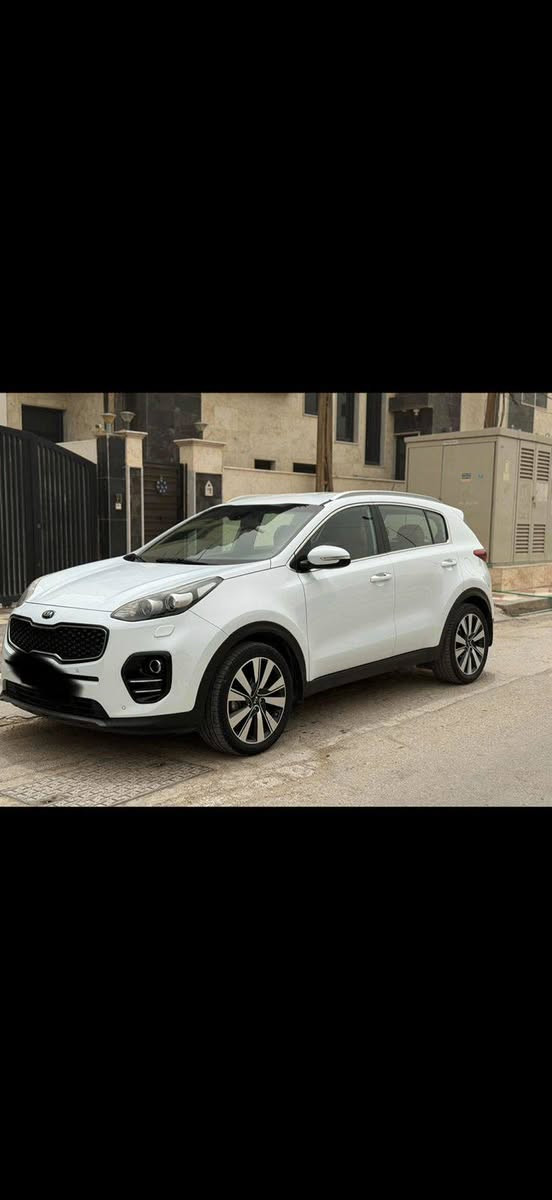 السلام عليكم سبورتج موديل 2017 خليجي مكفوله كفاله عامه رقم اربيل محرك 2000دوش سعرها 165وبيها مجال
***********
