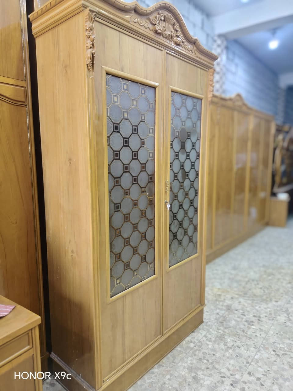 السلام عليكم غرفه كامله ام الست بيبان تسكام درجه اولى نظيفه كلش نظافتها 100 غرفه كامله وجاهزه اي نقص ما بيها مستعمله فقط شهرين وجه وقفه صاج خمسه ملم موديل حديث السعر 1,350 شامل لشد والتوصيل مجاني داخل النجف *********** واتساب موجود مكاني نجف ناحيه الرضويه قرب الجسر مال الرضويه وشراي اتصل
