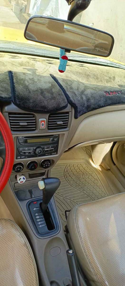 السلام عليكم ورمضان كريم عندي سياره نيسان سني موديل 10فوال اوتو ياباني اصل رقم بغداد سنويه مشروع وطني الحد 30 السيارة تخم تاير دوشمه تبريد ثلج يعني ماتريد مصرف ربع كهربائيات كلها شغاله مابيها نقص صدر مامي خلفي شرط كير محرك شرط الضرر بيها 3قطع مامي بس شرط مابيها شاصي وبيها ضربه خفيفه من جهت الصندوق السعر 77وبيها مجال العنوان كركوك *********** Singapore
