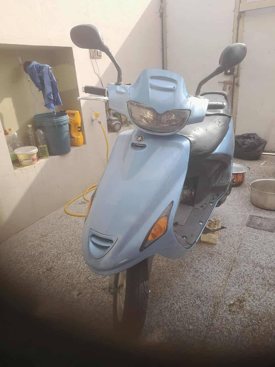 سلام عليكم دراجه فراشه جديده حاويه مكينه بعدني مامبدل الدهن مالته اشاير شغاله عالي ناصي شغال مكينه صارله يومين من شاده حاويه شلعه معدل صاروخ عدادات شغاله بك لايت شغال كله شغال دراجه شرط الحاويه بيع السعر خاص ملاحضه الدراجه فحل مكاني النجف مرواس حسب القناعه ***********
