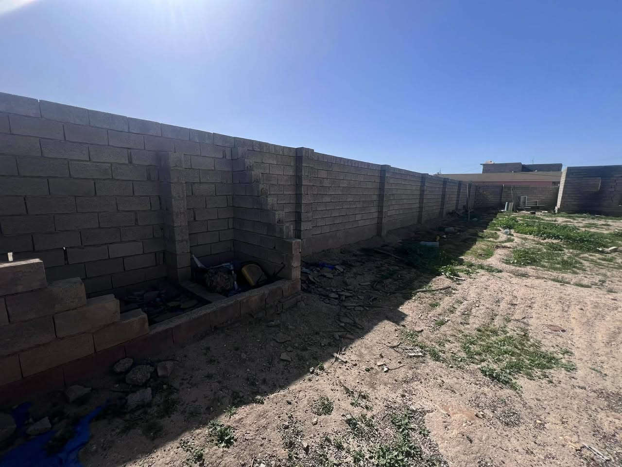 قطعة ارض قضاء العلم قاطع دكتور حسين الجريش 550 متر بيها غرفتين هيكل مسيجه السعر 16 مليون ***********
