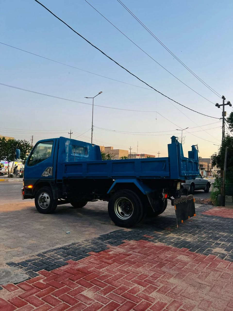 كنتر بزون فحل موديل 1997 سنويه لل 28 محرك جير كفاله شاصي كفاله تخم تاير جديد دواخل السياره نظيفه سياره احلى من الصوره مكان السياره كربلاء السعر 130 ورقه وبيها مجال ***********
