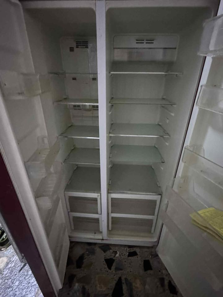 ثلاجه للبيع شركه هايفر نقص تواصل عل رقم ***********
