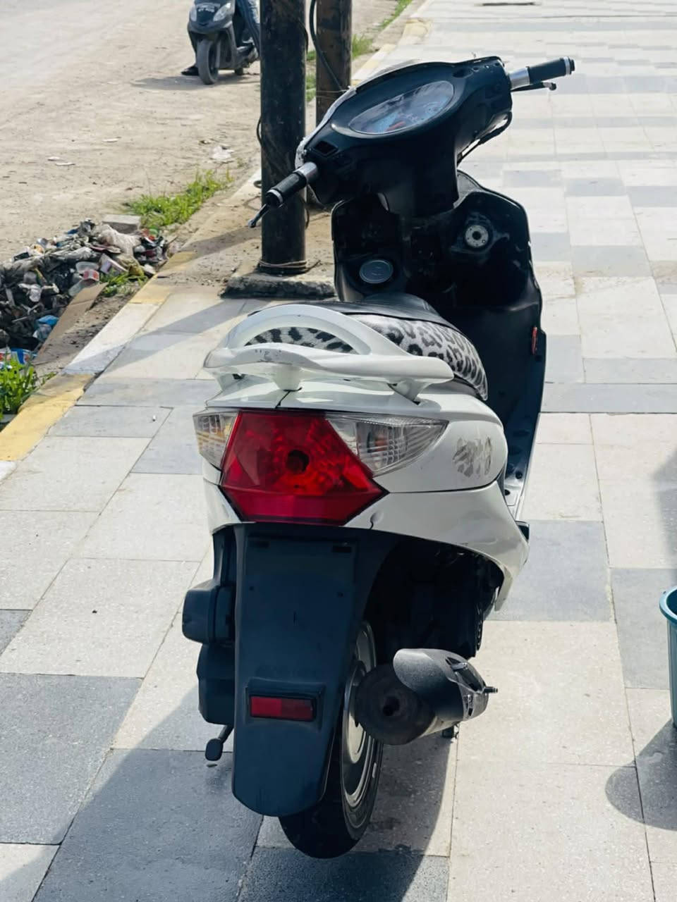 سلام عليك دراجه لبيع مكانه ١٥٠
‏‪***********‬‏
