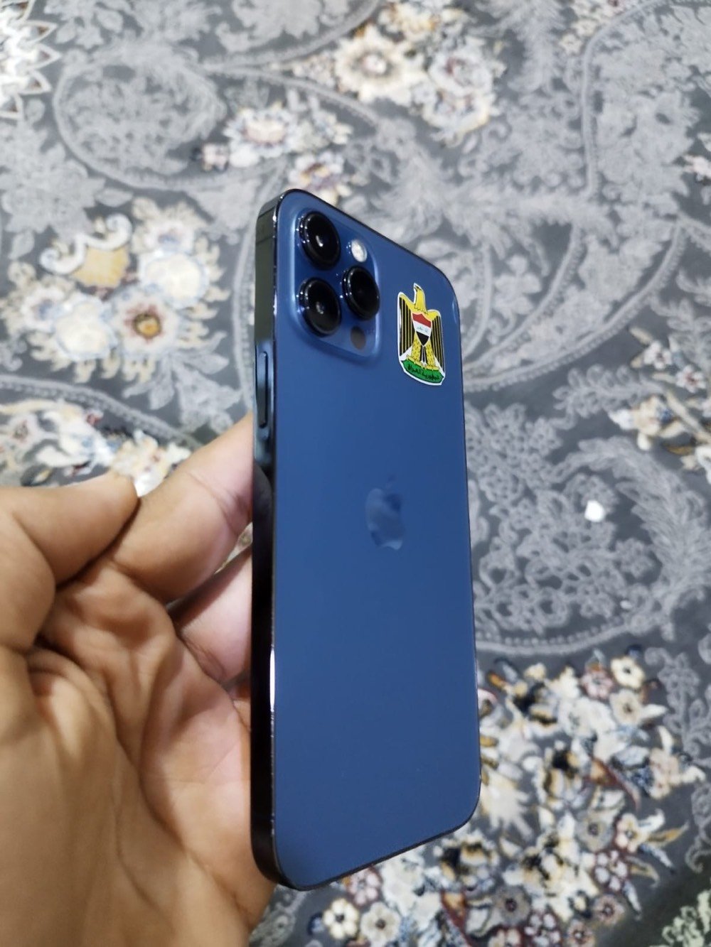 ايفون 12 برو ماكس وتر على وضع الشركة ما مفتوح ونضافته مثل ما موضح بل صور استخدامه على ايدي وين ما تريد افحص بي فقط السماعة الجوة عاطلة وسعره كلش رخيص بـ5الاف واسمع بل فوك عالية ذاكرة 256 بطارية 77 على وضع الشركة الله شاهد كلش حلو الصرف وما متعب مجرد رقم نازل كلشي مذكور بل منشور الشراي حياك الله السعر 400 مكاني البصرة كرمة علي ***********