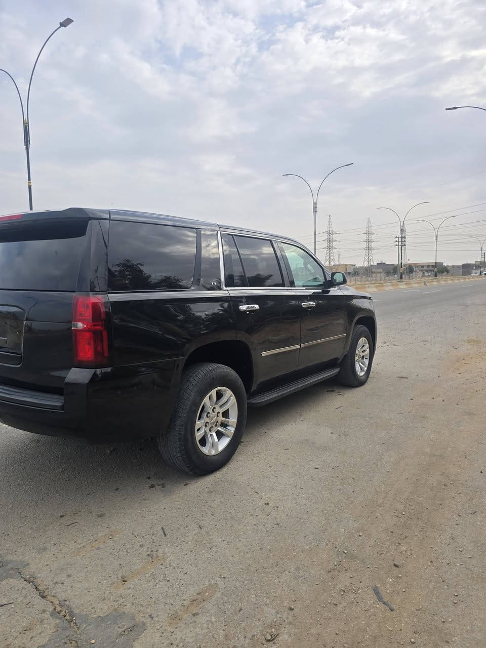 تاهو 2018 LT ادوات مكفوله من الكص والفتح بيه قطعتين صبغ
مكفوله من السرقه والعشاير ولانتربول 
مواصفات LT
كير ومحرك كارتون شرط 
تبريد ٣ قطع ثلج
حداديه جديده 
معروفه مواصفات LT 
السعر 140 وبيه مجال قليل جدا 
مكانه كربلاء ***********
