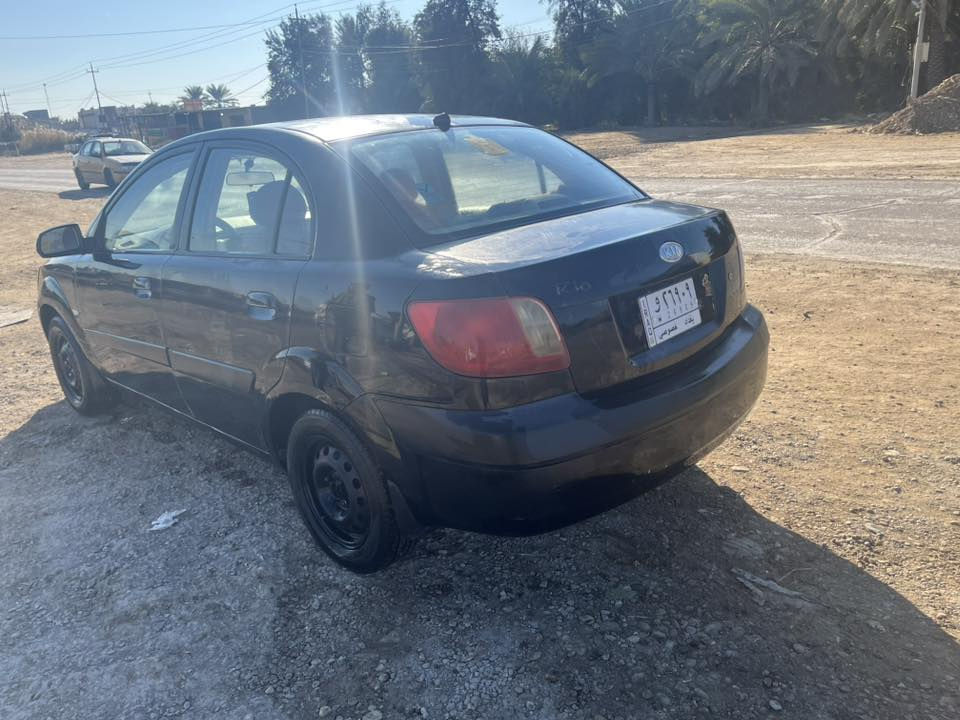 السلام عليكم كيا ريو 2006 للبيع مكينه كير خير من الله بيها صفحه صبغ صدر نص ونص سعر 58 وبيها مجال مكان واسط صويرة للاستفسار ***********
