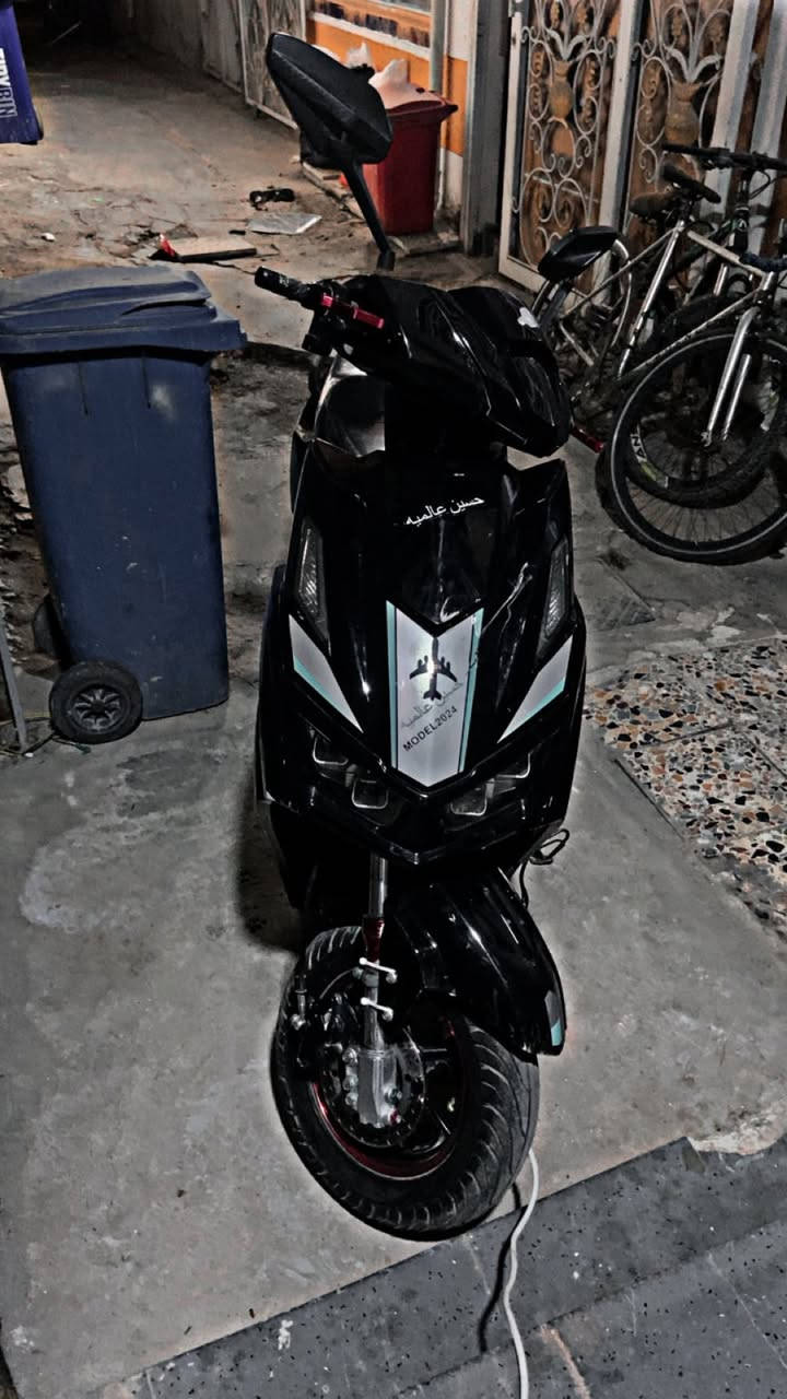 السلام عليكم دراجه سكنس شحن للبيع بطاريات جديده قبل اسبوع بدلتهن 6 شرط الفحص بيه هاي الكسر الي بل كفر الأمامي موضح بل فديو تحتوي عله 3سرع وماشالله سرعته فول دبل اشاره كلوبات فول بيه نضام البك الشحنه الوحده تمشيك اكثر من 50كيلو رايده 600 وبيه مجال مكان بغداد الاعضميه


**إذا كنت صاحب هذا الإعلان وتريد حذفه لأي سبب، رجاءا أرسل رسالة إلى الدعم الفني**