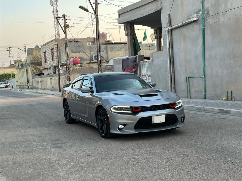 سلام عليكم من رخصه الادمن ( البيع دوج جارجر  R/T2015 اصل اصل رقم بصره مشروع وطني تحويل ثاني يوم باسم المشتري سنويه جديده السياره وارد كندي مكفوله ضربه وتبديل وايرباك بيه قطعتين كلير فقط والباقي مكفول السياره جاهزه من كلشي وجديده
مواصفات السياره 
1/ مكينه وكير 5700 
2/ كشنات حضن جلد احمر 
3/ كامرا خلفيه 
4/كير طياره 8 نمر 
5/ حداديه امامي خلفي 
6/ ويل 20 مع تخم تاير 
7/ حساسات خلفيه 
8/شفتات ستيرا 
9/ تبريد تدفئه 
السياره جاهز من كلشي مكينه كير والسياره كفاله من الضربه والتبديل كلهه بلاديه وجديده كلش  وسعره مناسبه ب ($158) اوبيه مجال الشراي يتصل وبلخدمه وباقي التفاصيل الاتصال على الرقم (***********)  
مكاني ( البصره) ولعلم الصور حديثه والسياره احلا من الصوره

