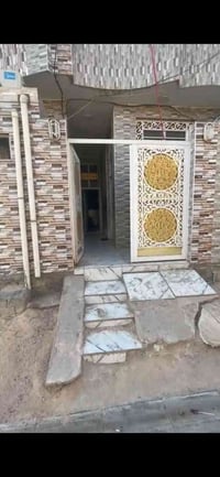 الكوفة حي ميسان • ١٠٠م • طابق ونص