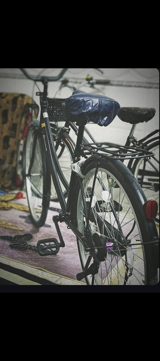 السلام عليكم باسكل للبيع
شركه معروفه ونادرة شركه بايسوم 

مديل 18 باسكل ياباني حاويه قبل سبوعين نزلته
حجم 26 
بي شخوط قليله ومماشي اهواي شراي يتفضل خاص


**إذا كنت صاحب هذا الإعلان وتريد حذفه لأي سبب، رجاءا أرسل رسالة إلى الدعم الفني**