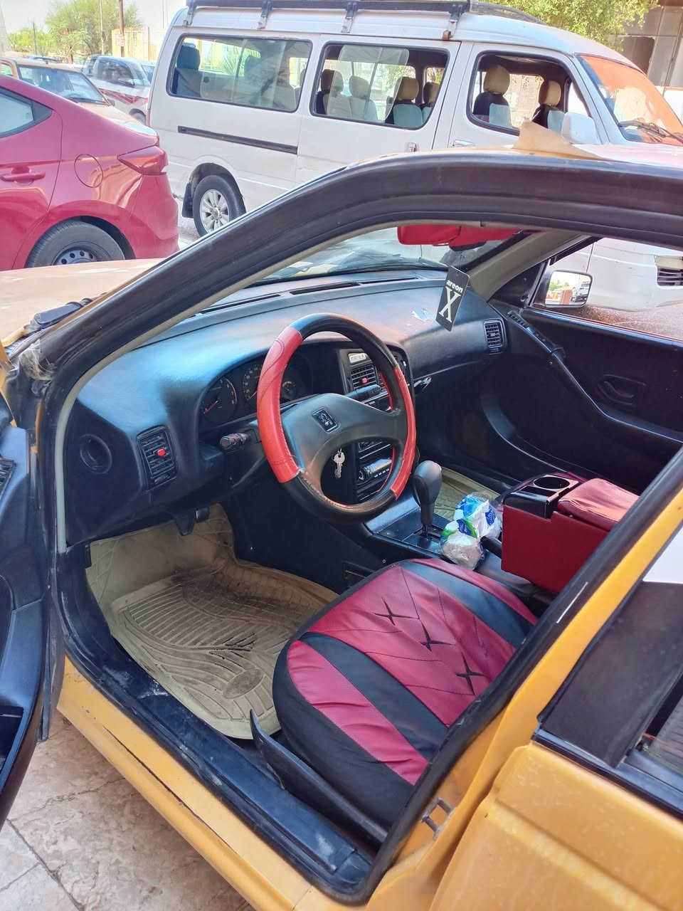 بيجو روى موديل 9محورة اوتماتيك 
السعر 23وبيها مجال عليها بس غرامة 100الف ينزل من السعر 
***********
مكاني ميسان
