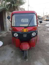 تكتك 18للبيع ثلاثه ملايين للاتصال 07824408606 بغداد الحريه