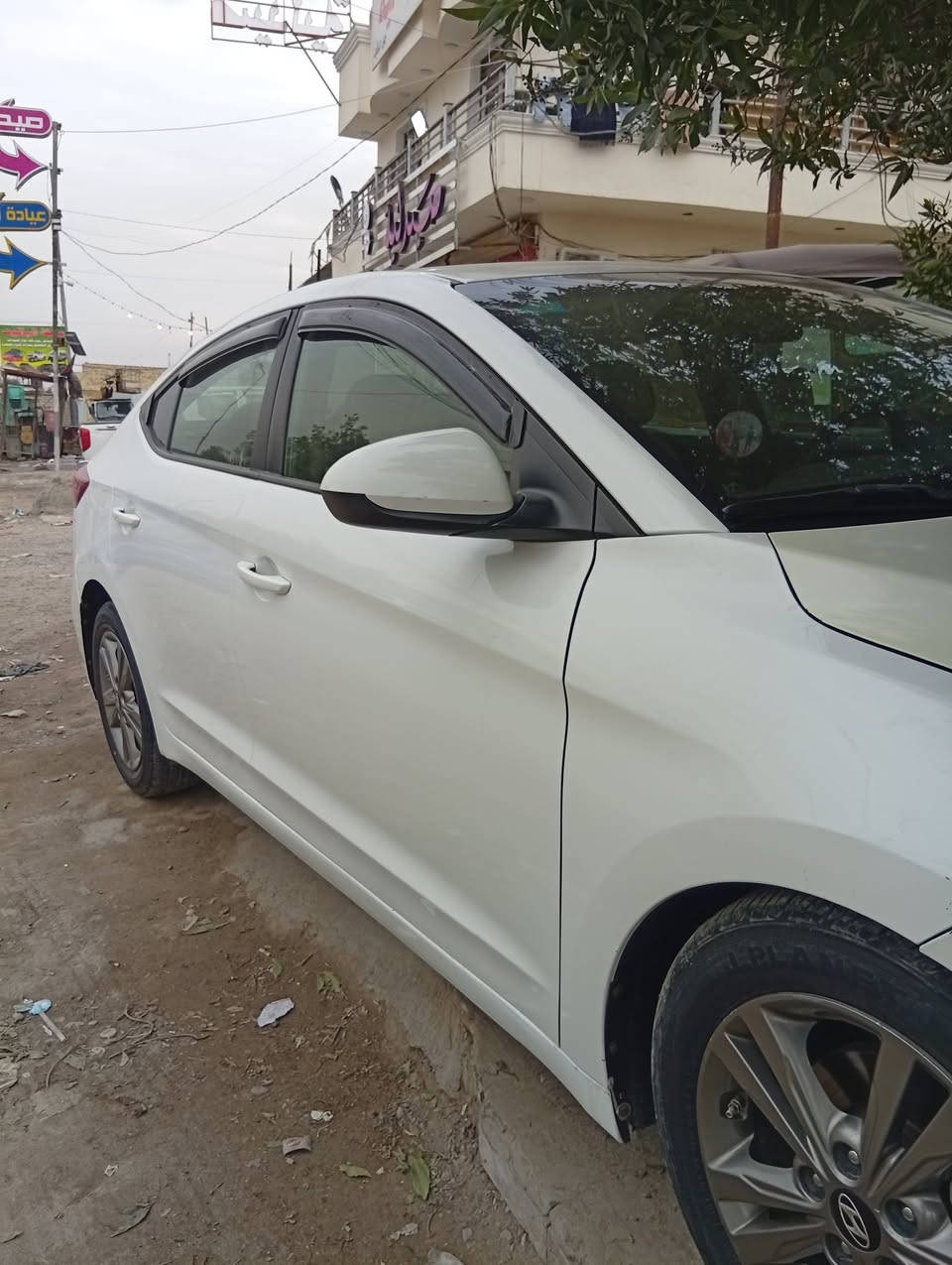 السلام عليكم الانترا للبيع موديل 18 السيارة بسمي تحويل ثانيوم السياره وارد امريكي المصفات نص فول السيارة مكفولة ماعدة البنيد عداد المسافه 57 السبير منازل مامتواجد عل فيس *********** المكان بغداد حيور
