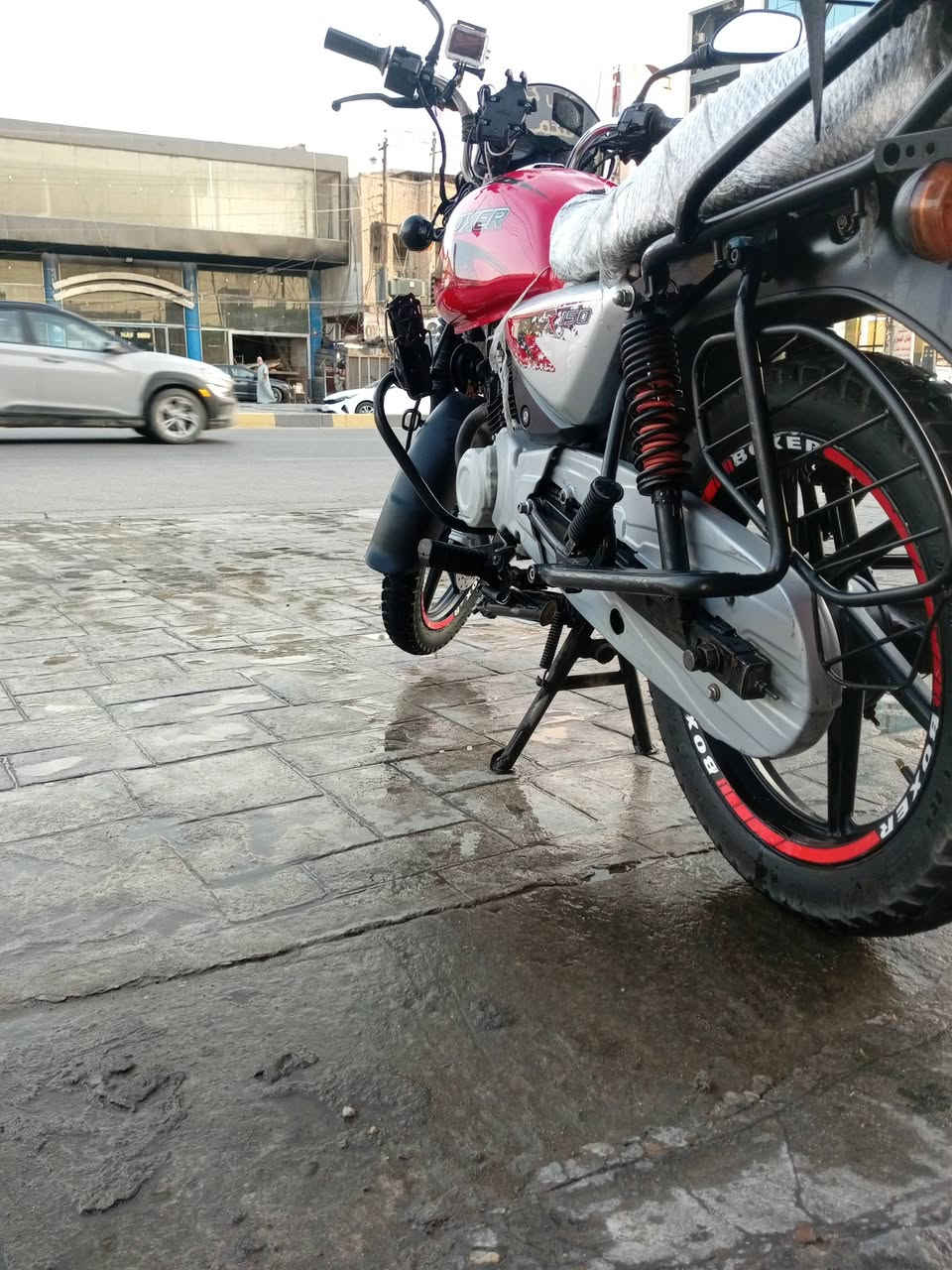 سلام عليكم دراجه بوكسر مديل 23 جبلي دراجه رقم وسنويه رقم نكليزي هزه جديد تحويل ثاني يوم السعر مليونين 300وبيه مجال ممتواجد عل فيس فقط عل رقم والواتساب ***********
