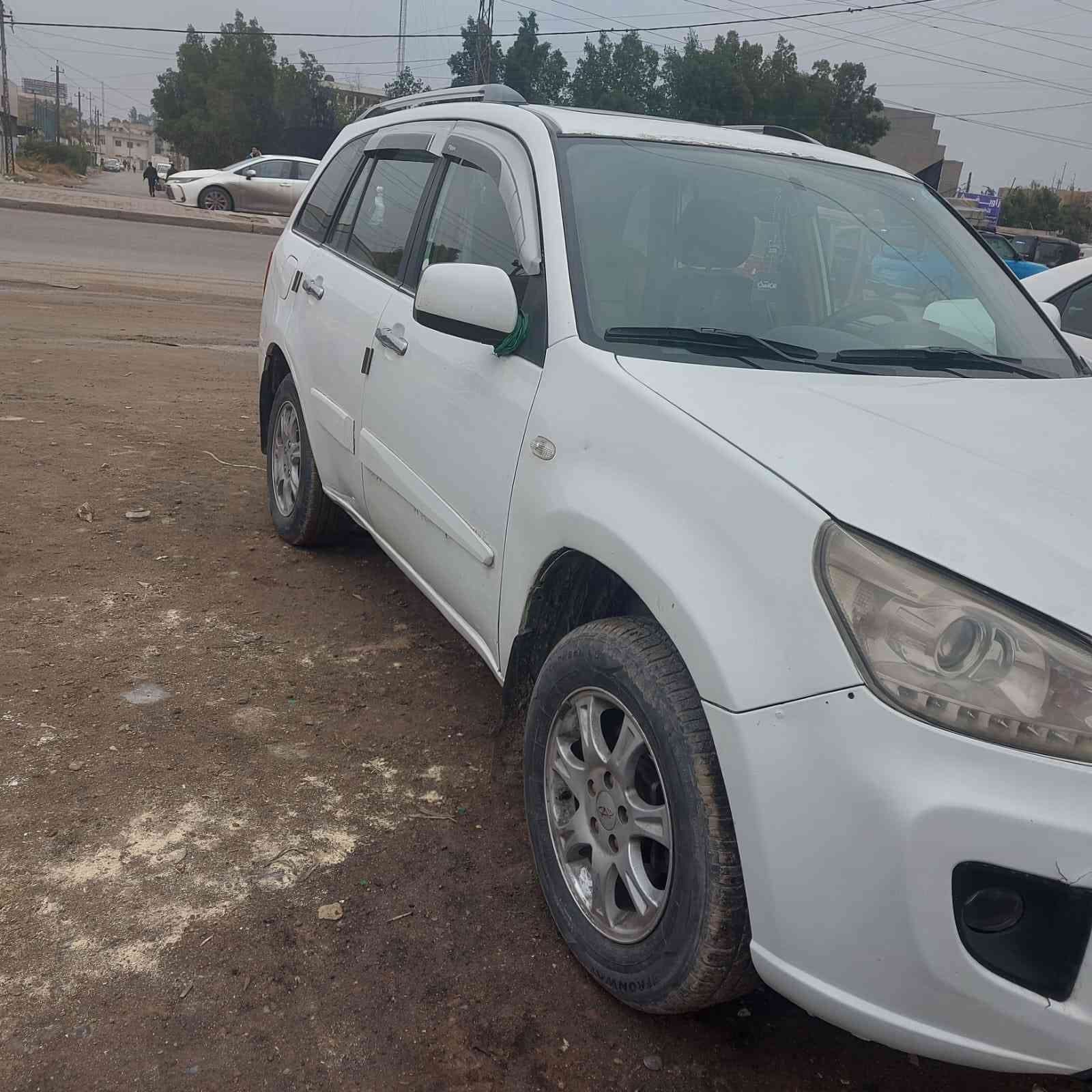 السلام عليكم 
اخوان 
سياره تيكو موديل 13 
سياره جاهزه اي نقص مابيها  
كير كهربائي 
السعر 55 وبيها مجال لشراي

التواصل ع رقم  

***********
