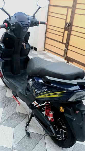 السلام عليكم 
دراجه شحن للبيع 
سكنس ماتركس
بطاريه ليثيوم بلادي ✅ 
21امبير قدره البطاريه ☑️
نضافه مبينه بالصور 
اربع سرع ✈️✈️
نضام الرجوع الى الخلف R✅
دبلات رياضيه غازيه 🏅
دسكات رياضيه 🎖️
لايت زنون عالي ناصي 
السعر :880وبي مجال 
للعلم سعر الجديد مليون و200
لاستفسار ***********واتساب موجود 
المكان :فلوجه -ناحيه الصقلاويه
