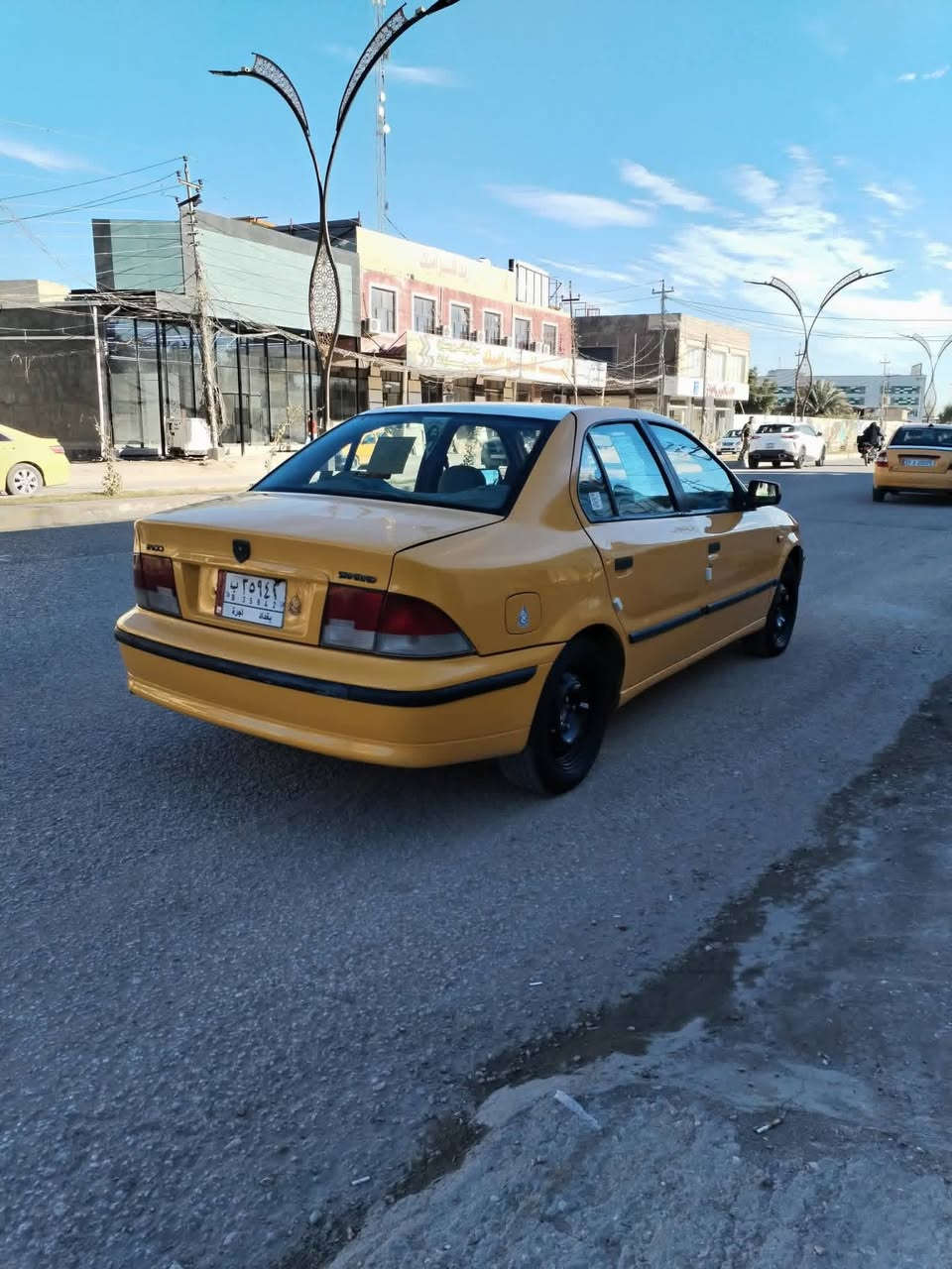 السلام عليكم سمند 2011السيارة حلوه مراوس وبسمي رقم دولي***********
