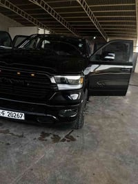 دوج رام موديل 2021 موصفات   باب طويل بدي قصير .رادار امامي .حساسات خلف...