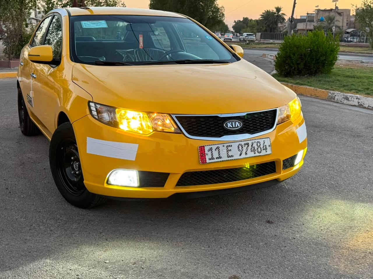 سلام عليكم سيراتو موديل ١٢ مكينه ١٦٠٠ دوش سياره فول الخير تبريد ثلج رقم بغداد مصفر كامله بدون حادث فقط اهلال الخلفي السعر ٨٤ مكان بغداد البياع ***********
