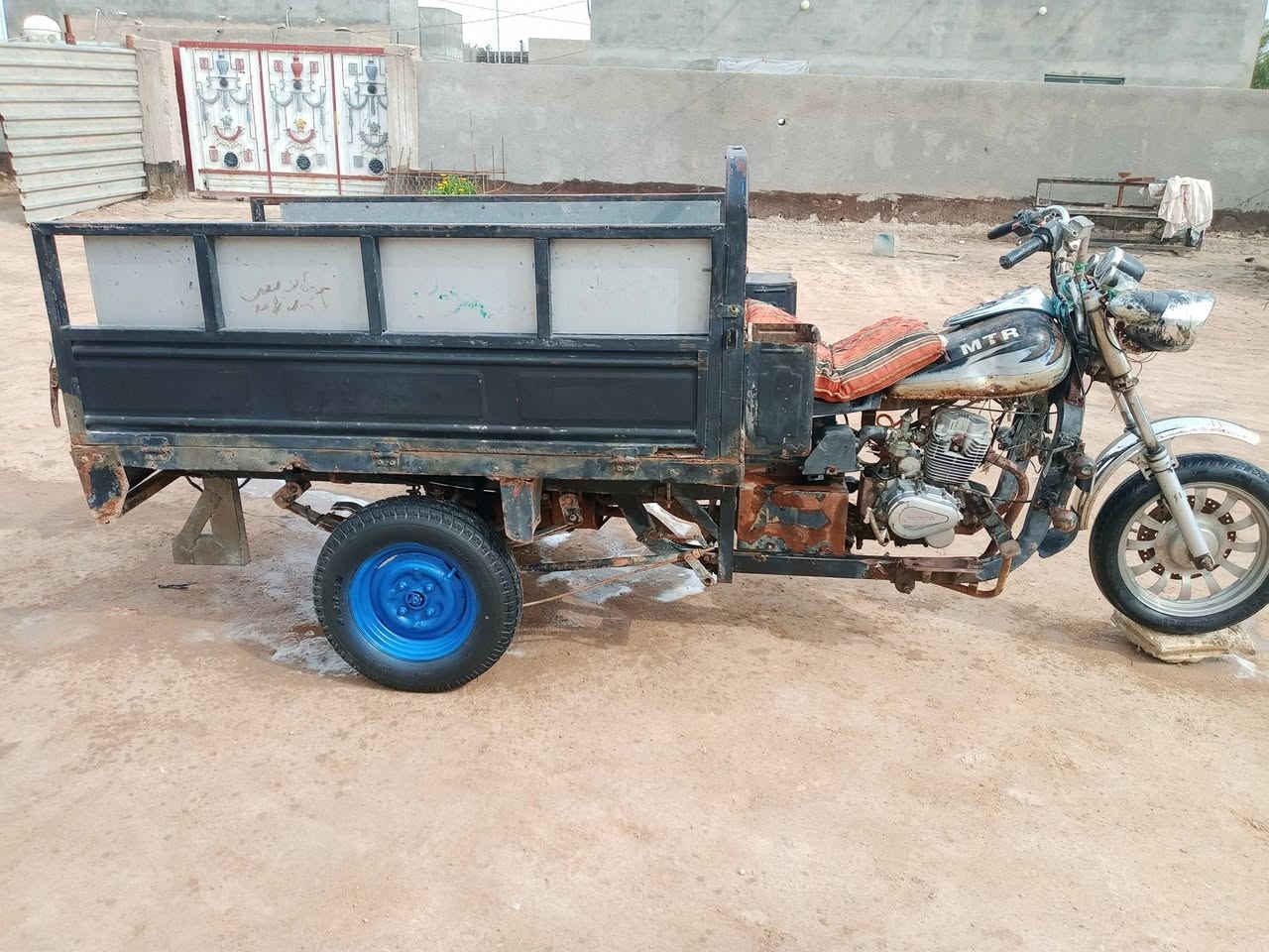 امتيار 2010 كلك مكينه ناعمه شاصي بيه تلحضات ومصلحات قليل مو هواي بدي يرفع جكات  السعر600وبيها مجال مكان السماوه السوير ***********
