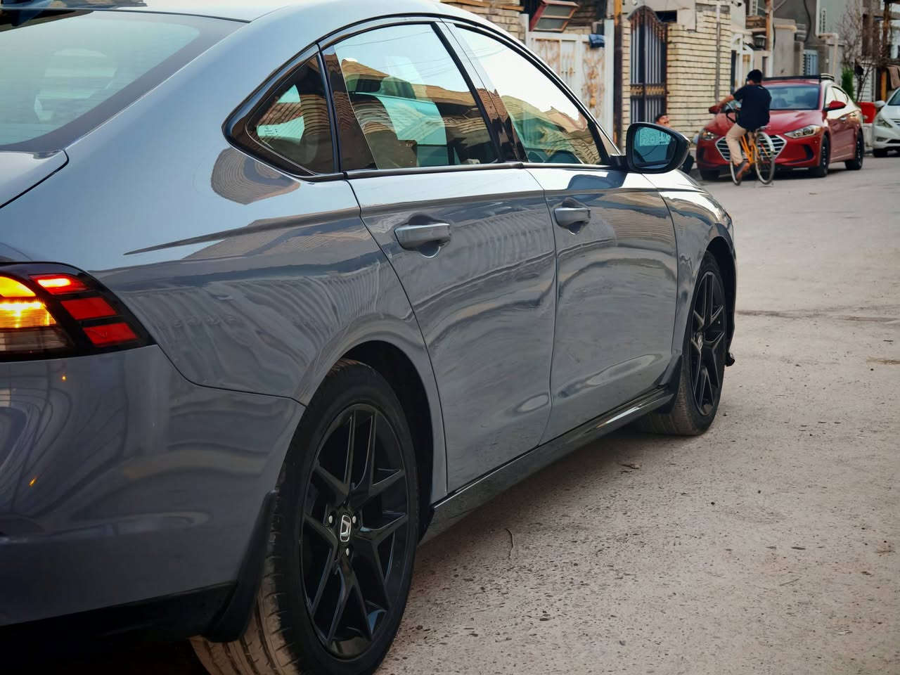 من رخصة الادمن بيع او مراوس 
. 
هوندا اكورد 23 فول مواصفات 
. 
حادث جانبي جدا جدا نظيفة.. 
. 
التفاصيل كاملة داخل الصور
. 
بغداد مكاني.. ***********
. 
. 
.
