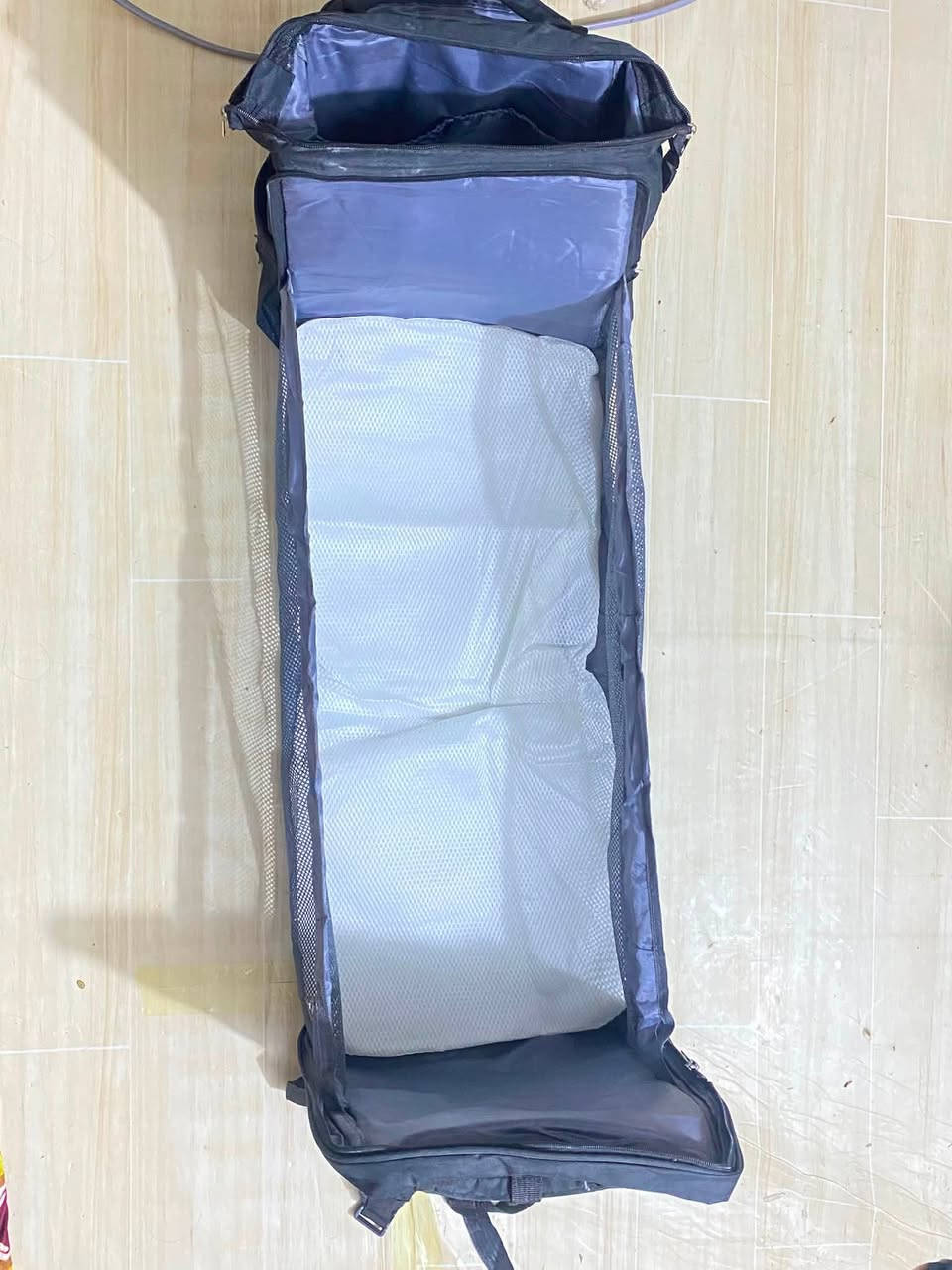 جنطه مع سرير  للطفل للبيع ما مستعمله جبته وابني ما نام بيه للبيع ماخذته صرر شهر سعر   ماخذته ب20 اريدة ب15 الشراي يجي خاص او يعلق


**إذا كنت صاحب هذا الإعلان وتريد حذفه لأي سبب، رجاءا أرسل رسالة إلى الدعم الفني**