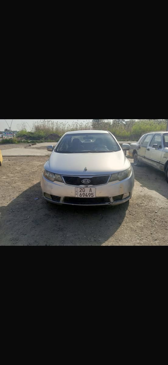 السلام عليكم للبيع       مكلف بلنشر رقم صاحبهه
       ***********
فورتي مديل13
مكينه 1600
وارد كوري
السعر90وبي مجال
