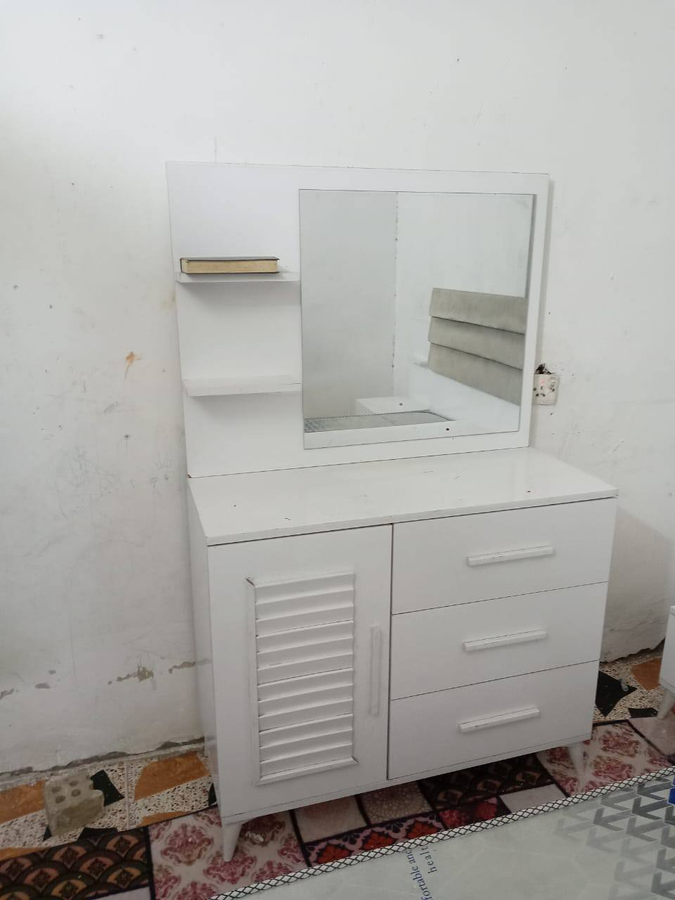 غرفه نوم 300 المكان الدورة مع الدوشك مابيها ضرر


**إذا كنت صاحب هذا الإعلان وتريد حذفه لأي سبب، رجاءا أرسل رسالة إلى الدعم الفني**