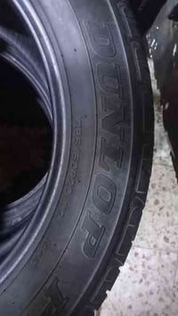 تايرات نوع دنلوب صنع ياباني عدد٣ حجم ٢٨٥/٥٠/٢٠ للبيع الاتصال على الرقم...