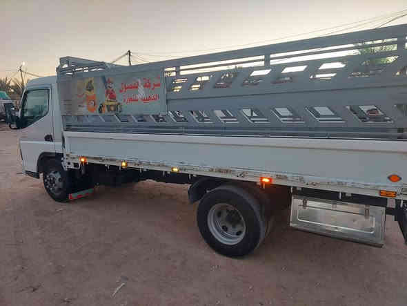 سلام عليكم ورحمة الله 
كنتر للبيع موديل 2015
كفاله من صبغ وضربه اخوان اني مكلف بنشر اليحب يستفسر اكثر راح اخلي تلفون صاحبه ربي يحفضكم ***********
سعر 190
