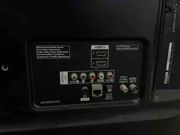 شاشة LG سمارت حجم 42  
للبيع شاشة سمارت 

رموت ماوس 

مبدل بيها ليد فقط 

السعر ١٥٠ الف 

للتواصل الاتصال على ***********
