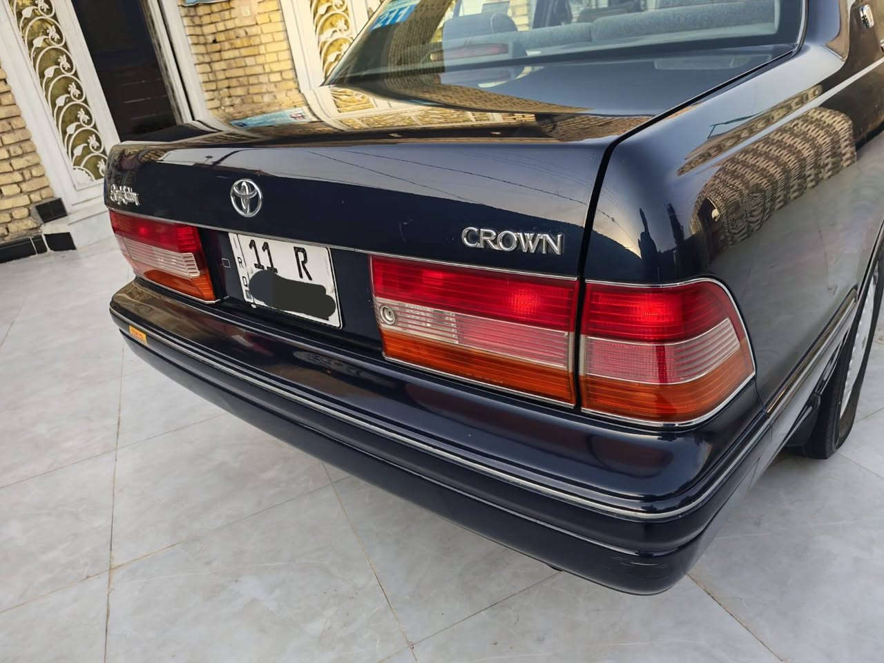 اللهم صل على محمد وال محمد
السلام عليكم كراون راس الثور 
موديل 1998ماشيه 160 ألف  كفاله ضربه وصبغ 
وتبديل وفتح وخياس وجراد 
وبارد سياره جديده جدا جدا 
وضع الشركه تحويل غسق كله بلاد 
دشبول ايسر بلاد داخل وضع الشركه جاهزه من كلشي كير وميكنه وحدايه وتبريد ثلج قطعتين امامي وخلفي شغال 
رقم بغداد دولي نسويه جديده هزه 
تحويل ثاني اليوم مكان السياره 
الناصرية الشراي يتصل ***********
