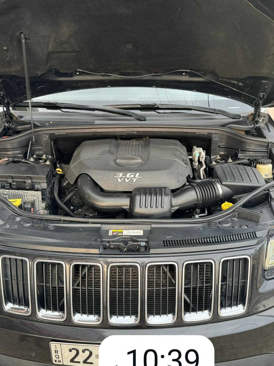 سلام عليكم
جيب 2014 لمتدد سياره فول واحد عله واحد بنوراما  صندوق كهرباء كشنات تدفئه تبريد  سياره كلين بيها اربع اصابع بارد بل جاملغ لخلفي  
واربع رصعات صغار  سنويه مجدده الى2030  تسقط 
رقم شمالي اربيل ب اسمي سياره تحويل ثاني يوم 
مكان سياره بغداد  الكراده
باقي تفاصيل اتصال عل رقم مامتواجد عل ماسنجر ***********
