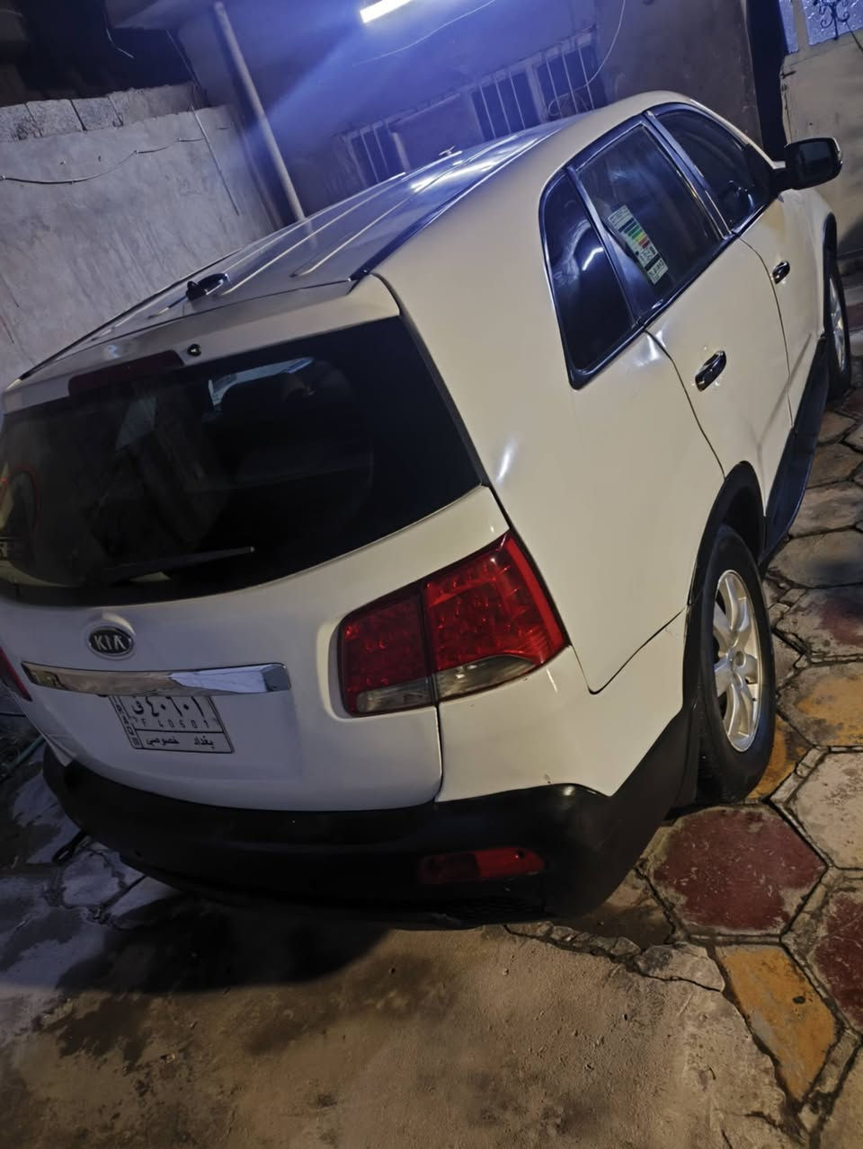 سلام عليكم
عندي سورنتو خليجي 
مديل 2013
 للبيع ابيعلك كوم حديد 
ومبدل قماره ومصبوغه عام 
واوكفلك بتحويل وغرامات 
السعر 100 وبيها مجال 
الاستفسار خاص 
***********
