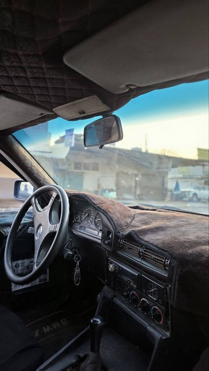 موديل 1992
جوار جام كاره بايي
مه كينه 520
كير عادي
ئارم بلاستيك  
تاخم ويل M بوبه ستراوه تاييه نوييه
سياره كي توندو تول   تازه تحميل كراوه ته وه  سبوخ كراوه ته وه به س مااشالله ي ده و  ي له توندوتولي تازه مه كينه ي اوروبي لو به ستراوه 
كيشه ي مه ده ني و دزياريو هه موشتيك به شه رت
نرخ 31 و محامله
***********
 به س واتساب له سه ره أربيل, العراق

